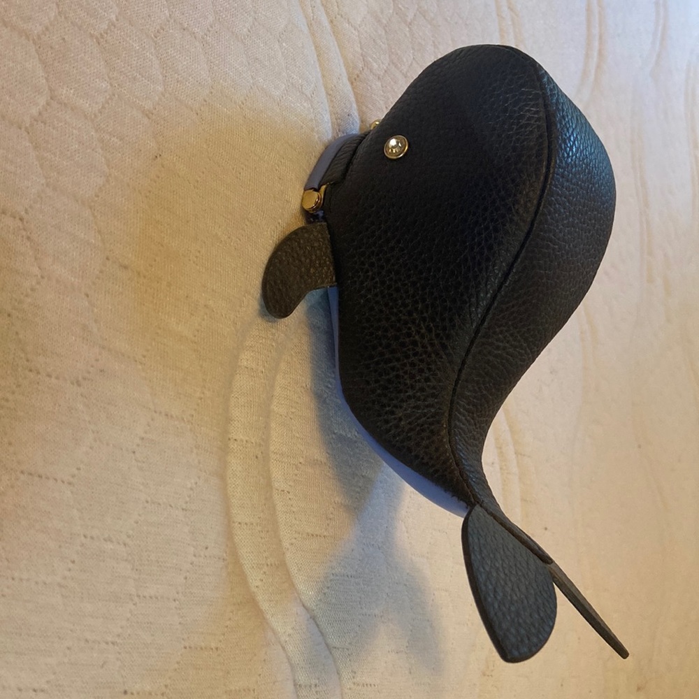 New with out tag kate spade whale kiss lock coin purse